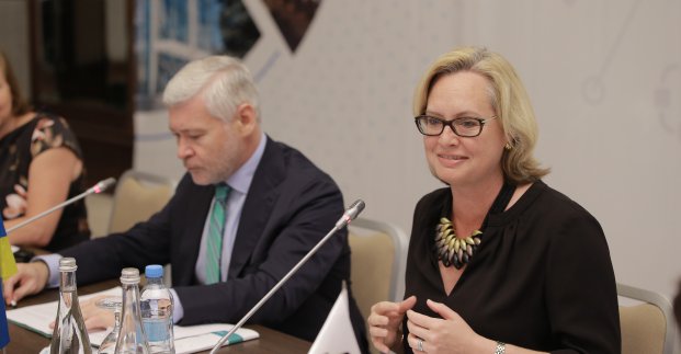 Харків отримав доступ до інвестиційної онлайн-бази «Financial Times»